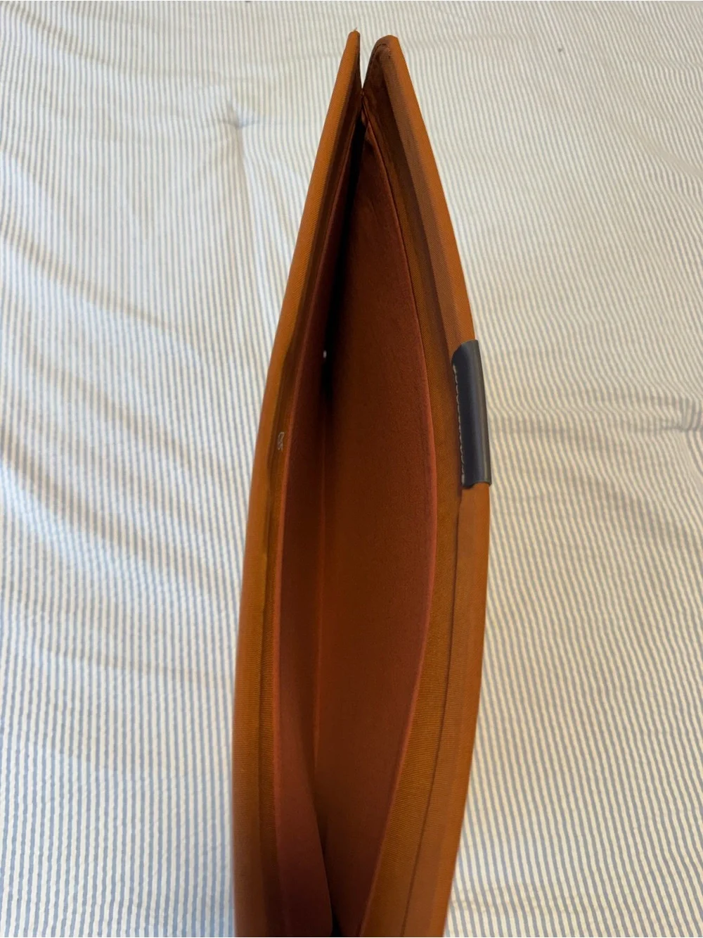 Bellroy slim sleeve
